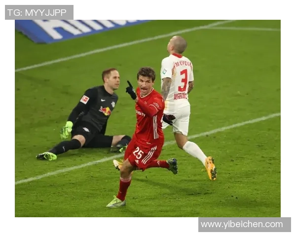 福登称赞塞梅尼奥身体对抗能力强大左右脚均衡是门前威胁的关键