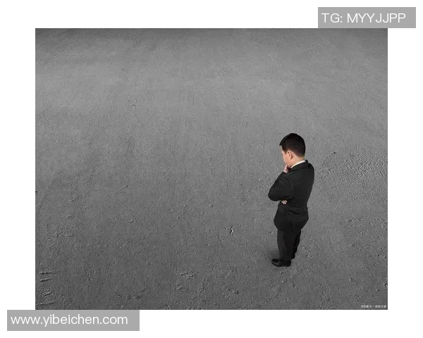 贝林厄姆坦言压力与脆弱感需倾诉支持心理健康的重要性