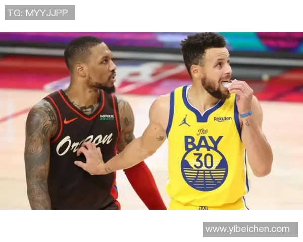 克莱三分球超越利拉德升至历史第四库里热情祝贺称赞杀手表现